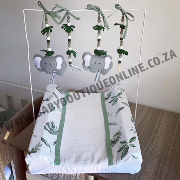 Changing Mattress, Stand and Dangles SS0622